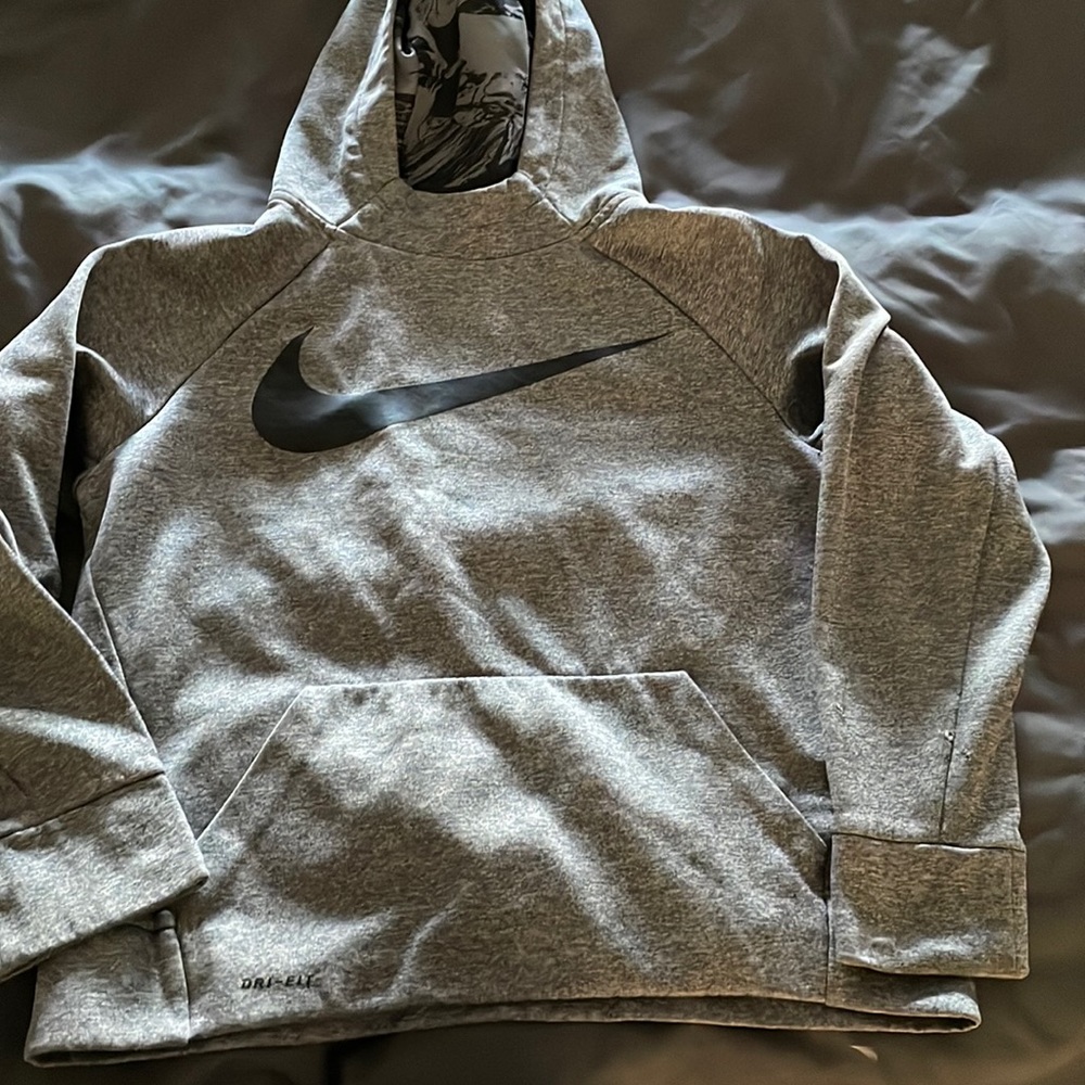 Youth sweatshirt good condition